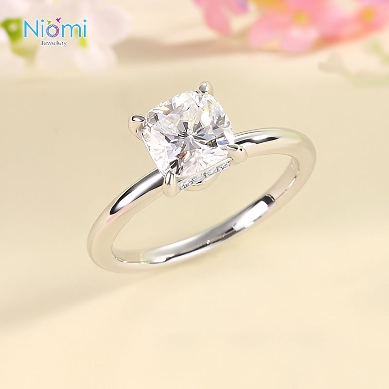 咕𠱸形 2卡莫桑石套戒指 (單件/套戒) Cushion Cut Moissanite Diamond Ring