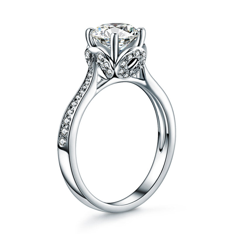 終生承諾 純14K白金 四爪裝飾 莫桑石 1克拉 訂婚戒指 - 精品珠寶